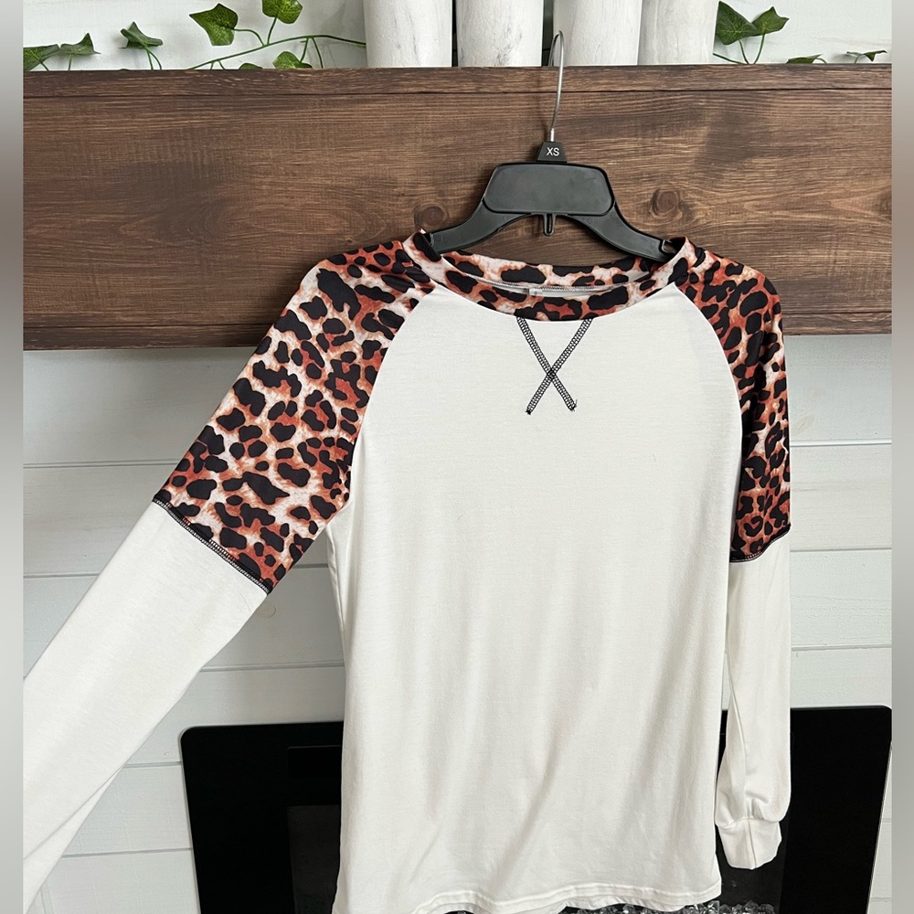 MAGRITTA Womens Long Sleeve